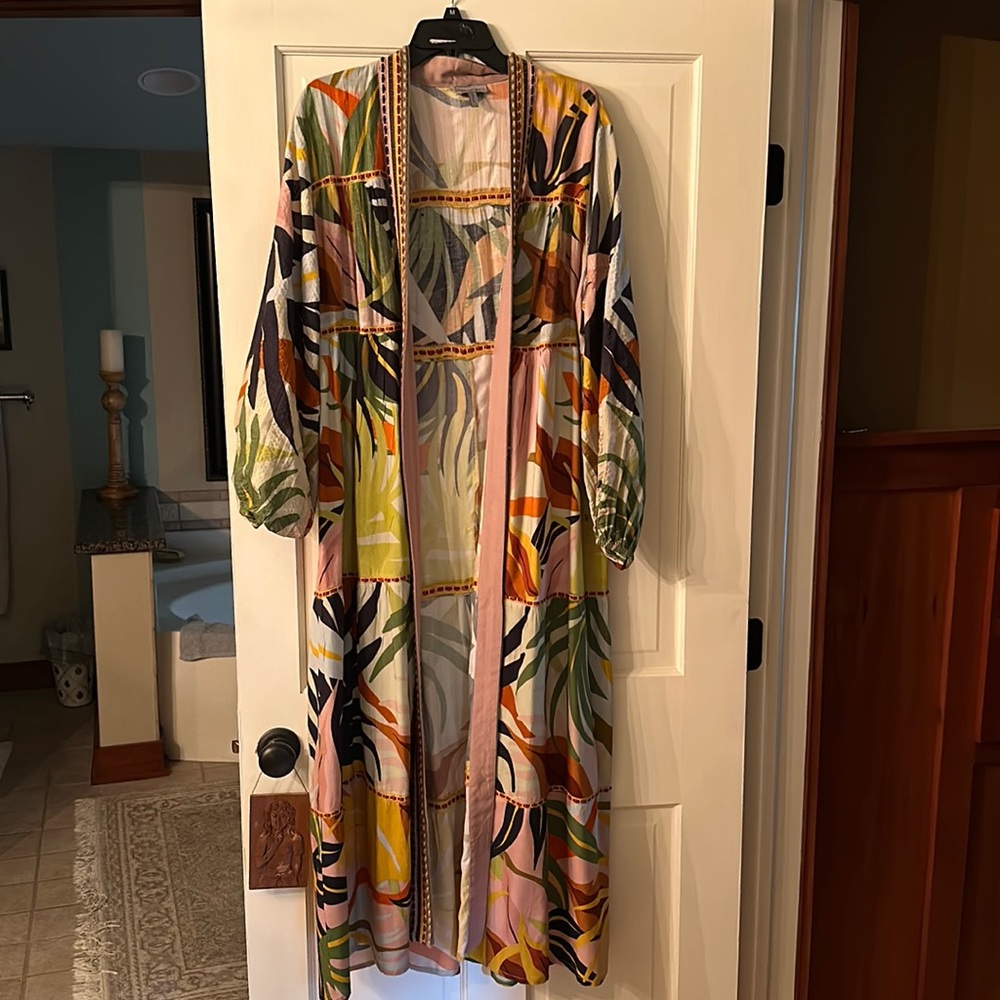 Duster lightweight cotton coat.